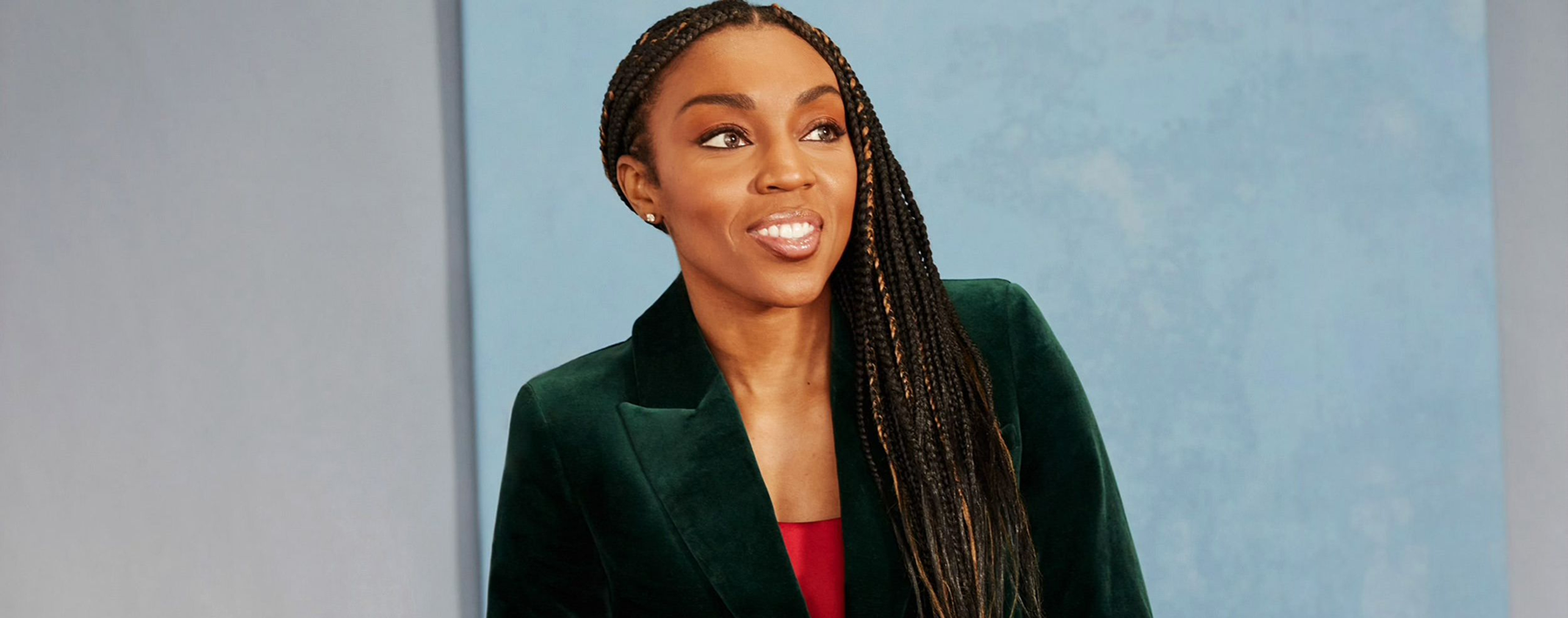 Renee-Montgomery-Foundation-Hero-Image Renee-Montgomery-Foundation-Hero-Image